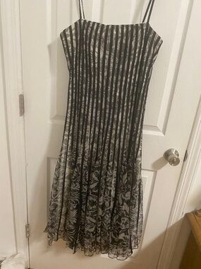 Cache dress